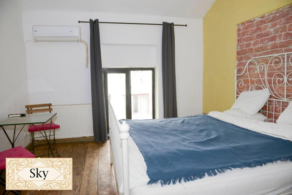 Urban Bliss Apartment *